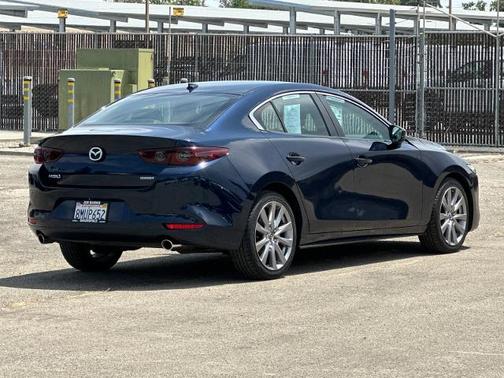 2019 Mazda Mazda3 PREFERRED