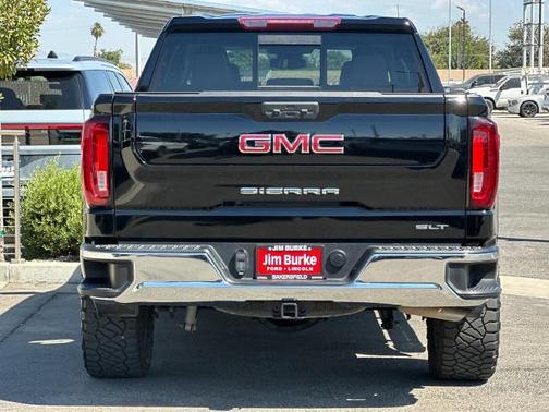 2022 GMC Sierra 1500 SLT