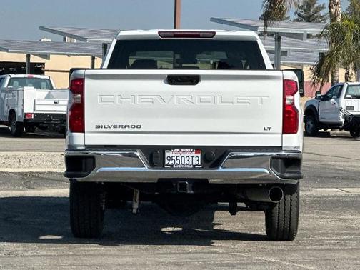 Summit White 2024 Chevrolet Silverado 2500 LT