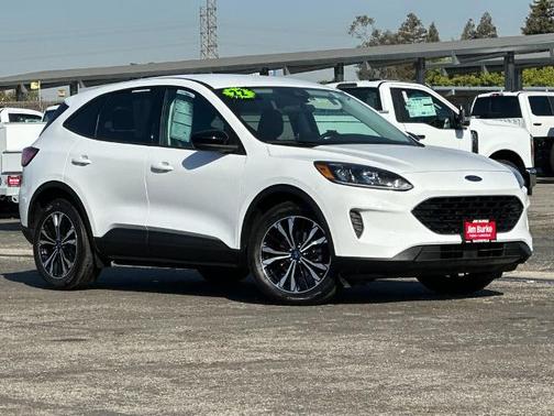 OXFORD WHITE 2022 Ford Escape SE