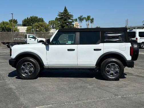 OXFORD WHITE 2021 Ford Bronco