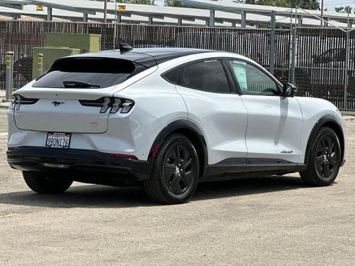 2022 Ford Mustang Mach-E CALIFORNIA ROUTE 1