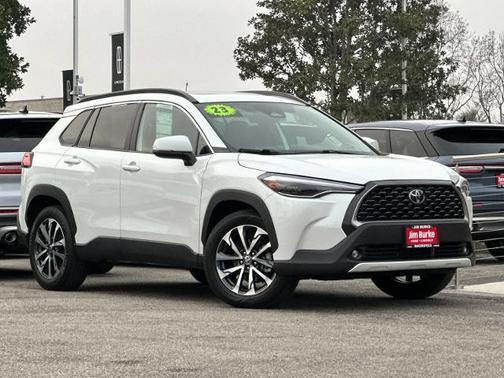 2023 Toyota Corolla Cross XLE