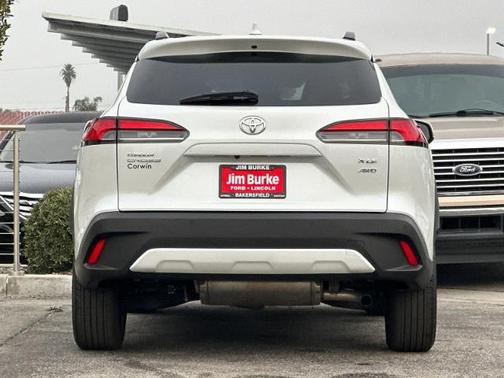 2023 Toyota Corolla Cross XLE