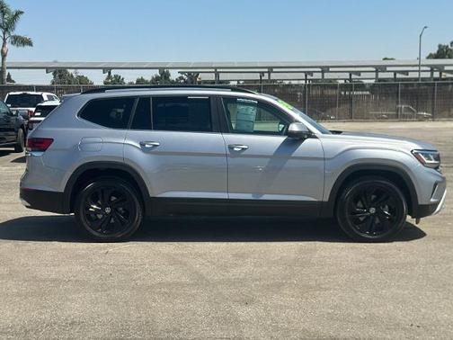 2022 Volkswagen Atlas 3.6 SE W/ TECHNOLOGY