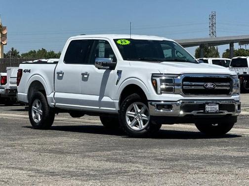 OXFORD WHITE 2025 Ford F-150 LARIAT