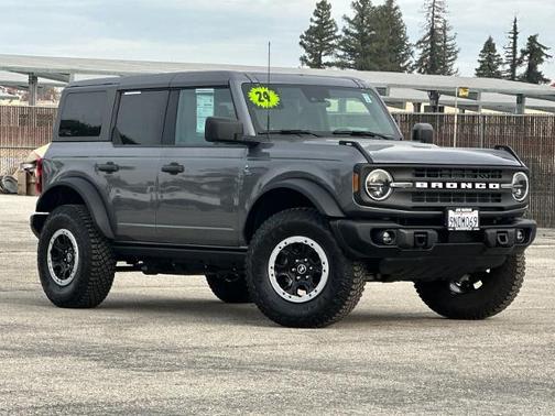 2024 Ford Bronco BLACK DIAMOND