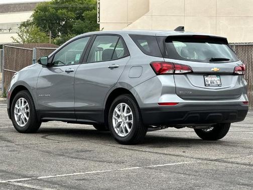 Sterling Gray 2024 Chevrolet Equinox LS