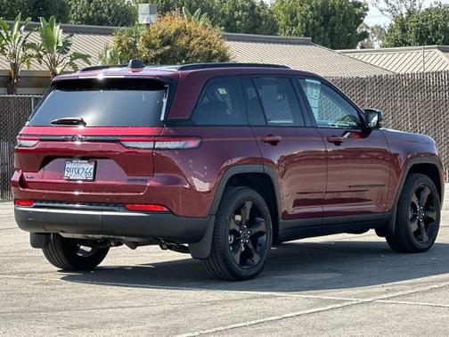 2023 Jeep Grand Cherokee LIMITED