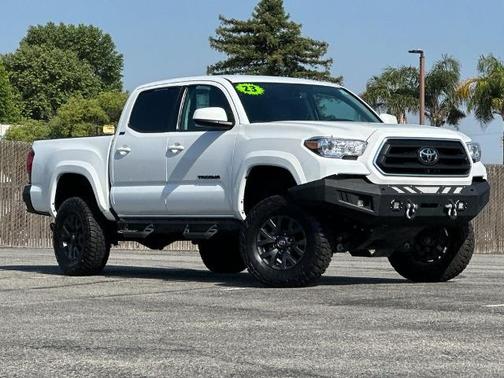 Ice 2023 Toyota Tacoma