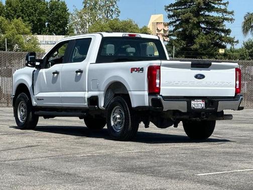 OXFORD WHITE 2023 Ford F-250