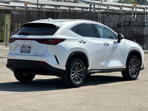 2024 Lexus NX 350h PREMIUM