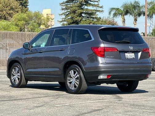2017 Honda Pilot EX
