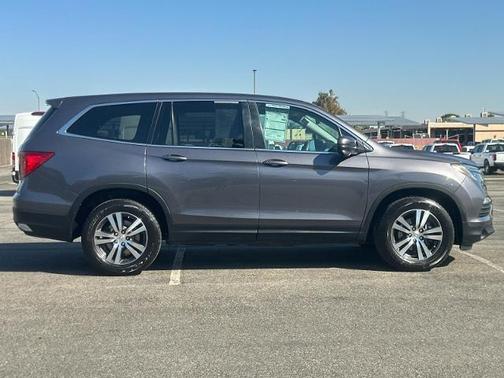 2017 Honda Pilot EX