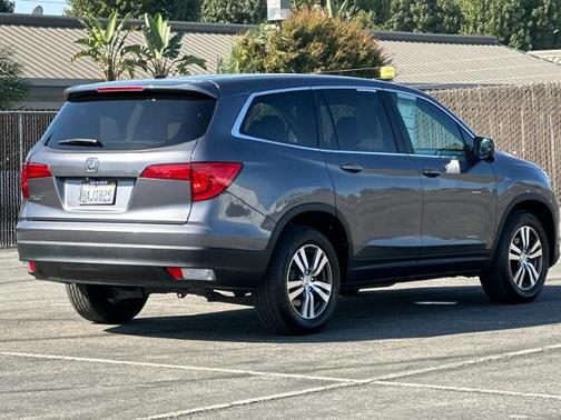 2017 Honda Pilot EX