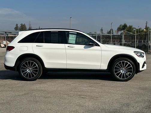 2021 Mercedes-Benz GLC 300 BASE