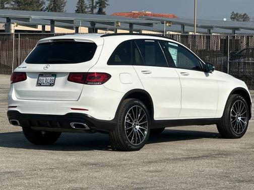 2021 Mercedes-Benz GLC 300 BASE