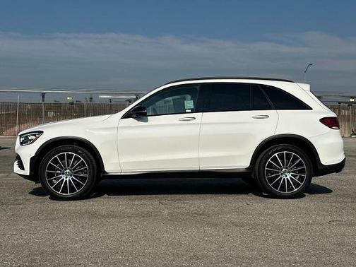 2021 Mercedes-Benz GLC 300 BASE
