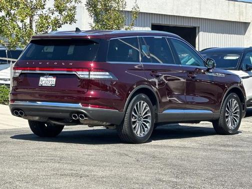 BURGUNDY VELVET MET TC 2022 Lincoln Aviator RESERVE