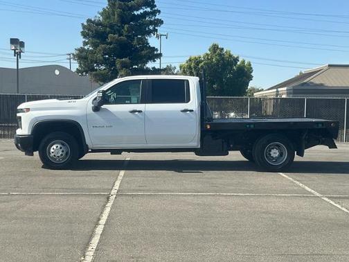2024 Chevrolet Silverado 3500 WT