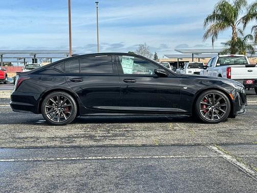 2020 Cadillac CT5 SPORT