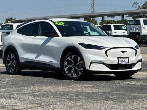 STAR WHITE MET TRI-COAT 2025 Ford Mustang Mach-E SELECT