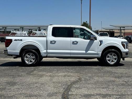 OXFORD WHITE 2025 Ford F-150 LARIAT