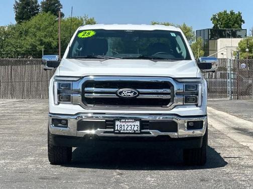 OXFORD WHITE 2025 Ford F-150 LARIAT