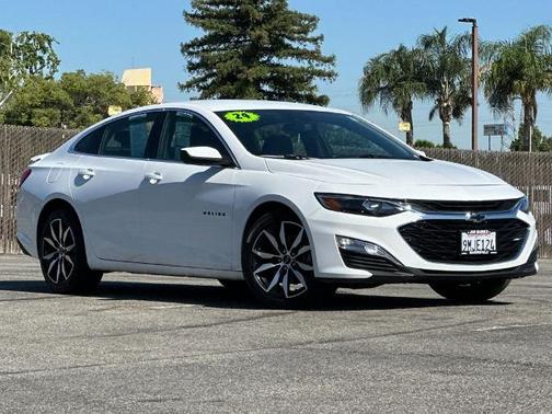 White 2024 Chevrolet Malibu RS