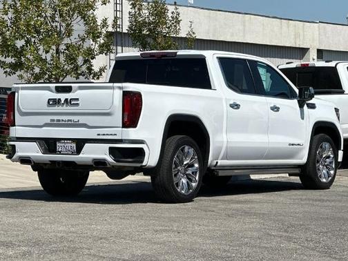 Summit White 2022 GMC Sierra 1500 DENALI