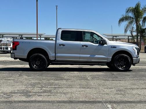 ICONIC SILVER METALLIC 2025 Ford F-150 XLT