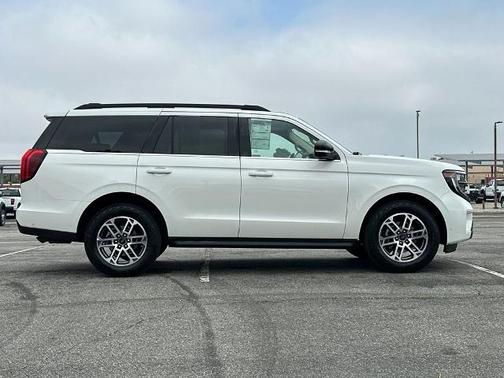 STAR WHITE MET TRI-COAT 2025 Ford Expedition ACTIVE