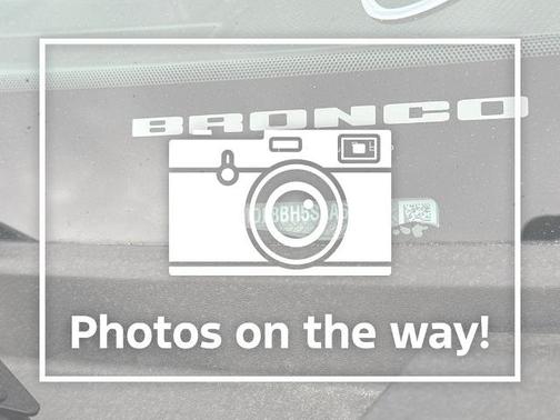 SHADOW BLACK 2025 Ford Bronco OUTER BANKS