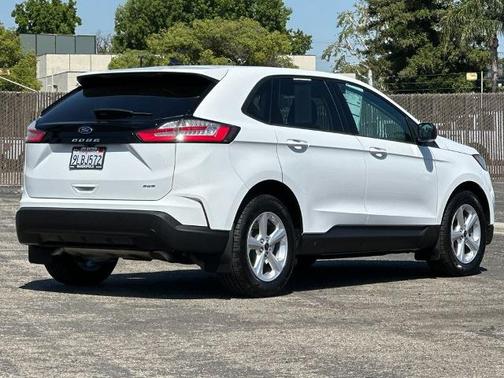 OXFORD WHITE 2024 Ford Edge SE