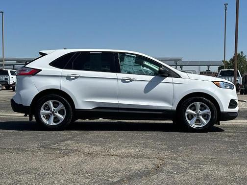 OXFORD WHITE 2024 Ford Edge SE