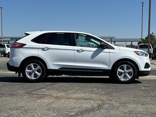 OXFORD WHITE 2024 Ford Edge SE