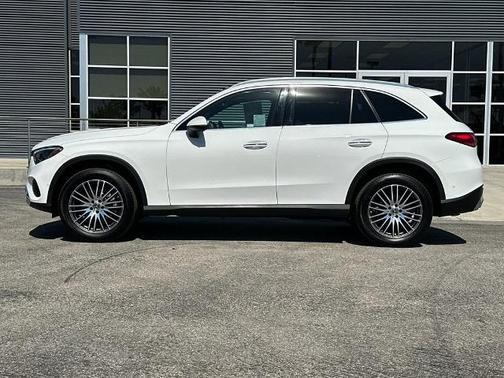 2024 Mercedes-Benz GLC 300 BASE