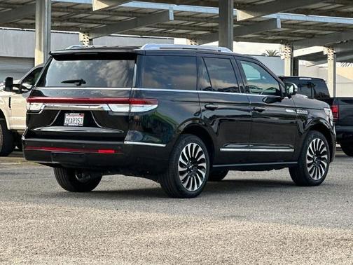 INFINITE BLACK 2023 Lincoln Navigator BLACK LABEL