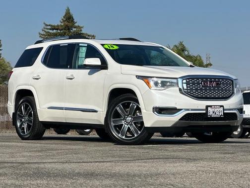 2018 GMC Acadia DENALI