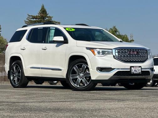2018 GMC Acadia DENALI