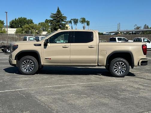 Desert Sand 2022 GMC Sierra 1500 AT4