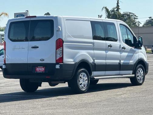 2023 Ford Transit-250 T250