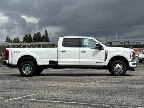 STAR WHITE 2026 Ford F-350