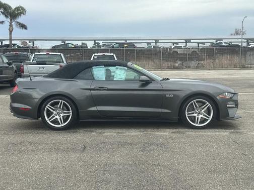 2018 Ford Mustang GT PREMIUM