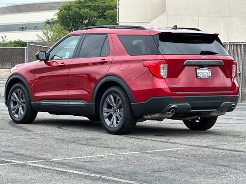 RAPID RED MET TINTED CC 2023 Ford Explorer XLT
