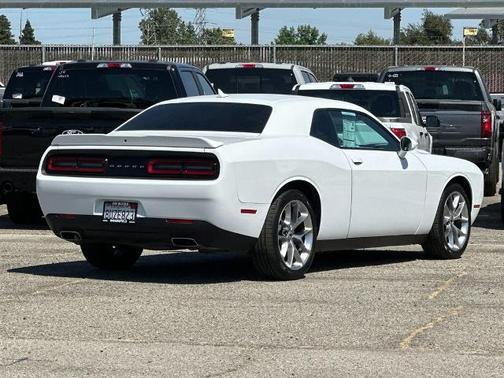 White Knuckle 2020 Dodge Challenger SXT