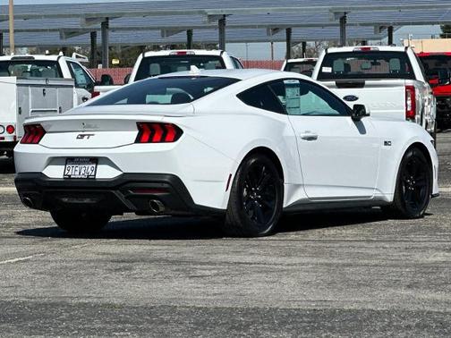 2025 Ford Mustang GT