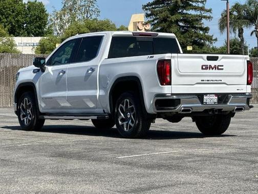 White Frost 2023 GMC Sierra 1500 SLT