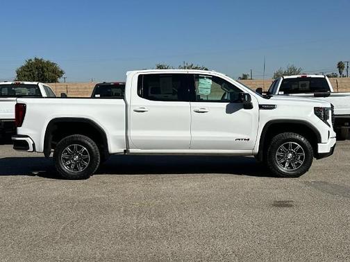 Summit White 2025 GMC Sierra 1500 AT4