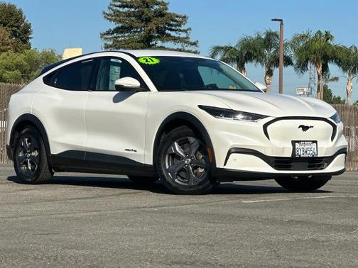 2021 Ford Mustang Mach-E SELECT